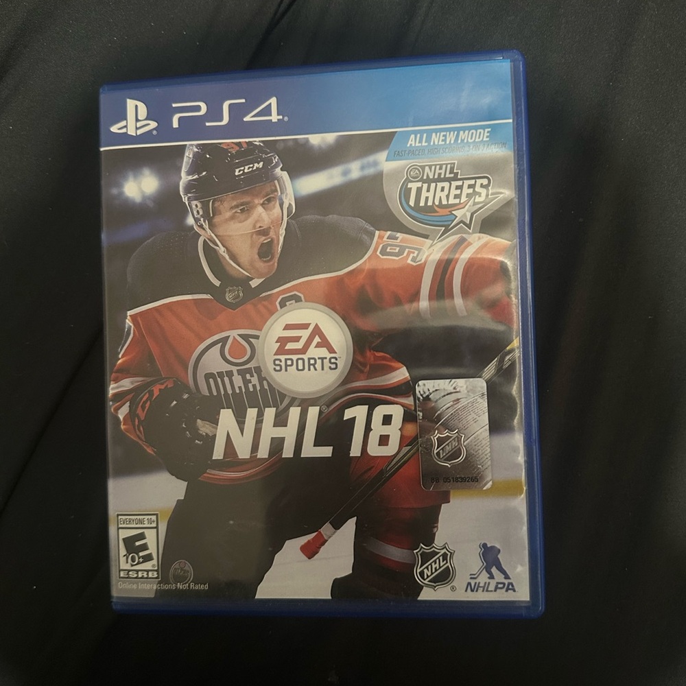 NHL 18 for PS4 - Blue Case
